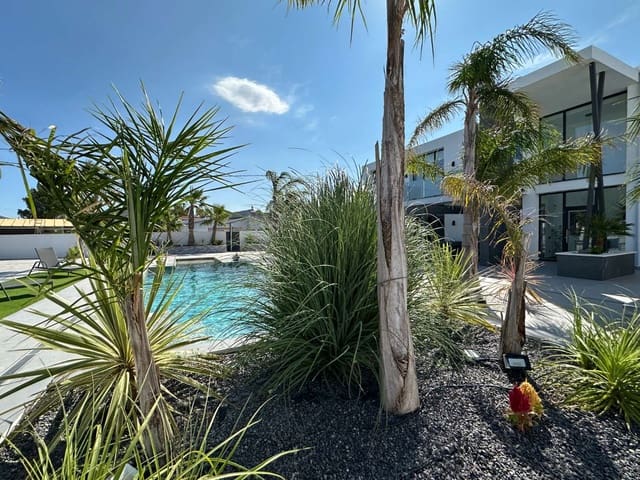 Chalet de 4 habitaciones en L'Ametlla de Mar en venta con piscina garaje - 1.300.000 € (Ref: 9943909)