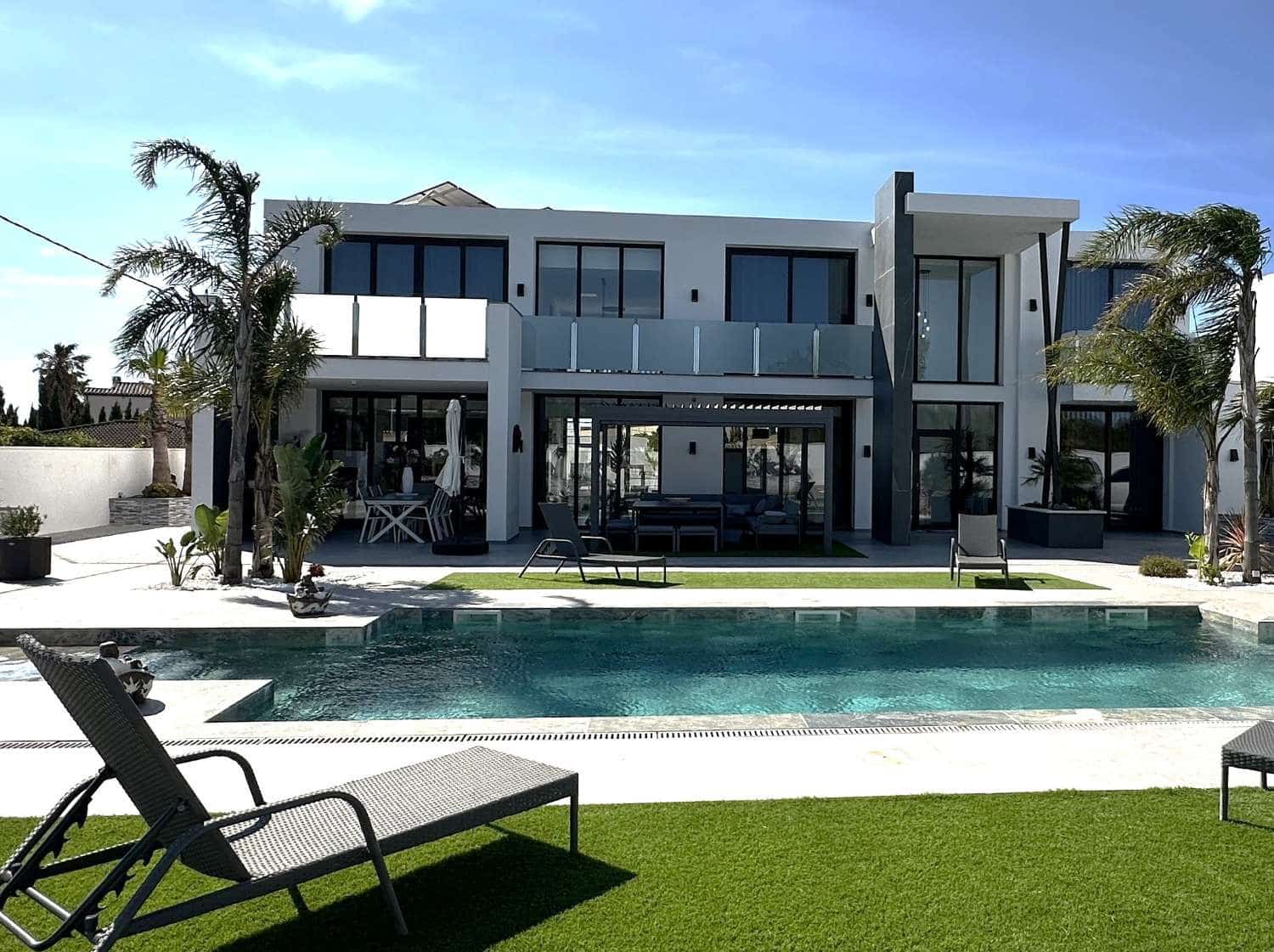 Chalet de 4 habitaciones en L'Ametlla de Mar en venta con piscina garaje - 1.300.000 € (Ref: 9943909)