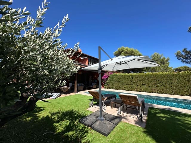 Pareado de 3 habitaciones en Mont-roig del Camp en venta con piscina garaje - 530.000 € (Ref: 9945300)