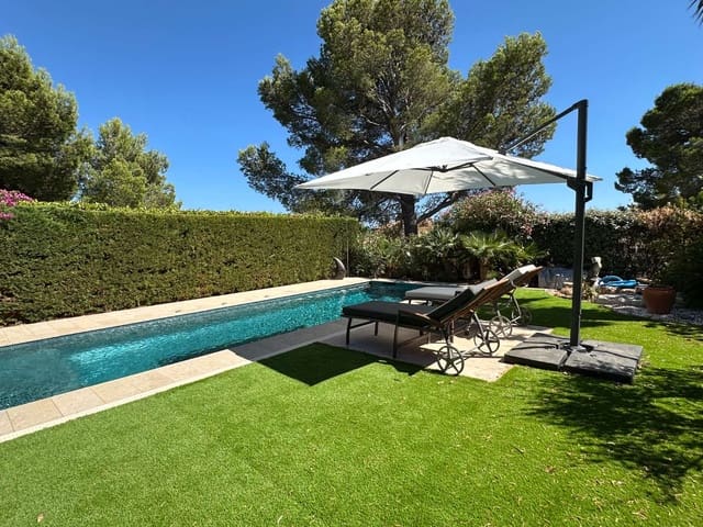 Pareado de 3 habitaciones en Mont-roig del Camp en venta con piscina garaje - 530.000 € (Ref: 9945300)