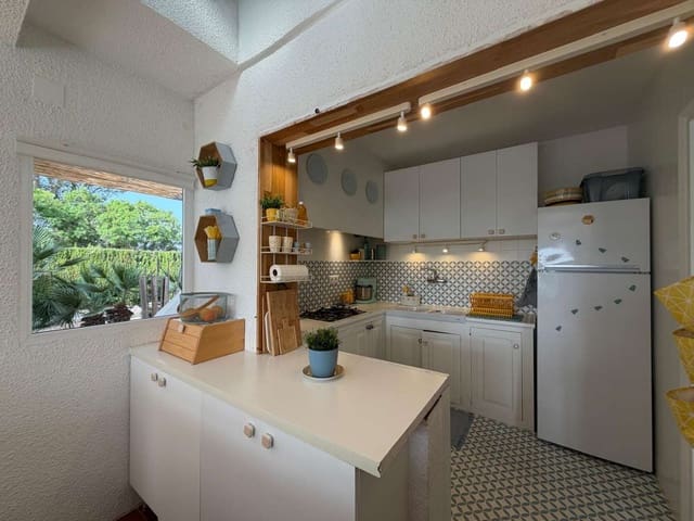 3 slaapkamer Villa te koop in L'Ametlla de Mar met garage - € 299.000 (Ref: 9986453)