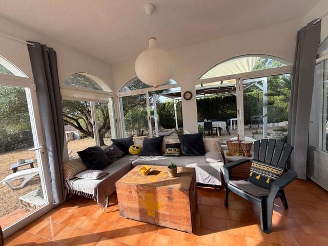 3 slaapkamer Villa te koop in L'Ametlla de Mar met garage - € 299.000 (Ref: 9986453)