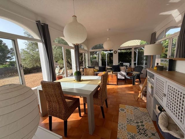 3 slaapkamer Villa te koop in L'Ametlla de Mar met garage - € 299.000 (Ref: 9986453)
