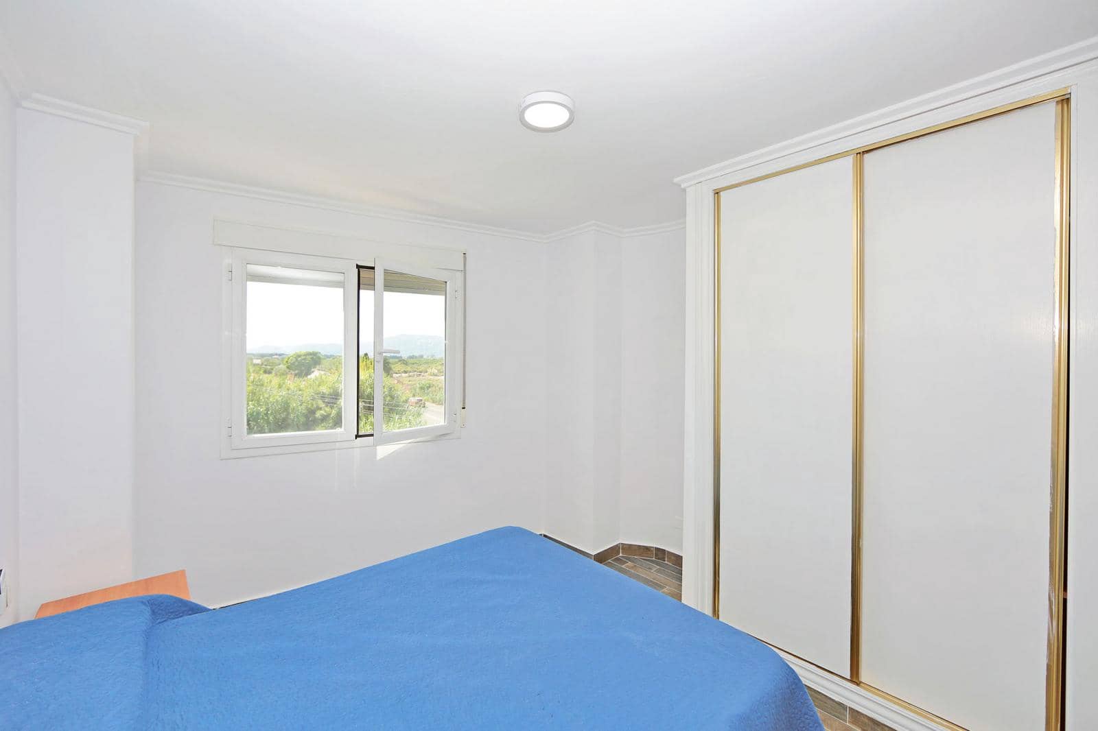 Chalet de 3 habitaciones en Guardamar de la Safor en venta con garaje - 295.000 € (Ref: 10054432)