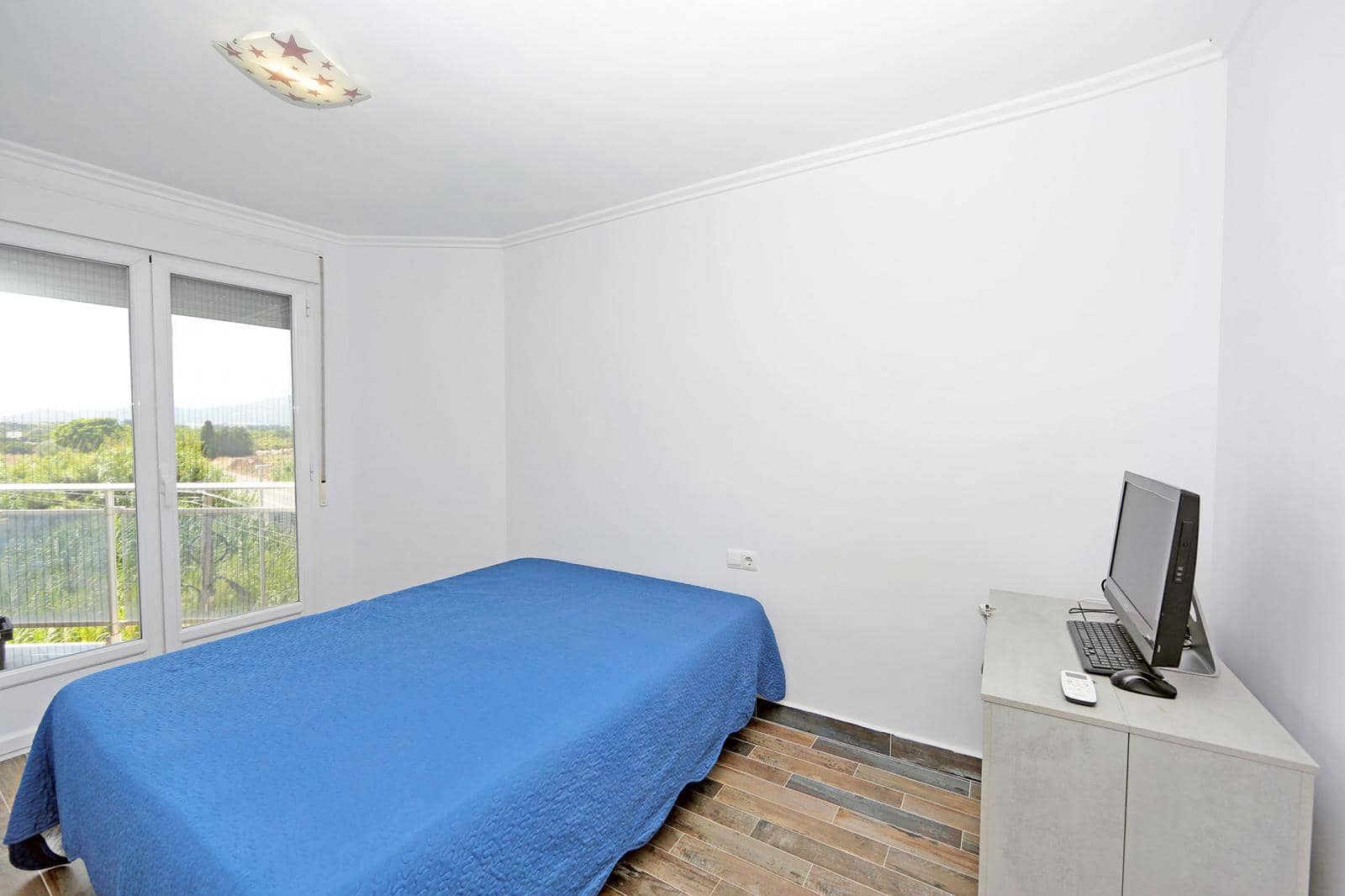 Chalet de 3 habitaciones en Guardamar de la Safor en venta con garaje - 295.000 € (Ref: 10054432)