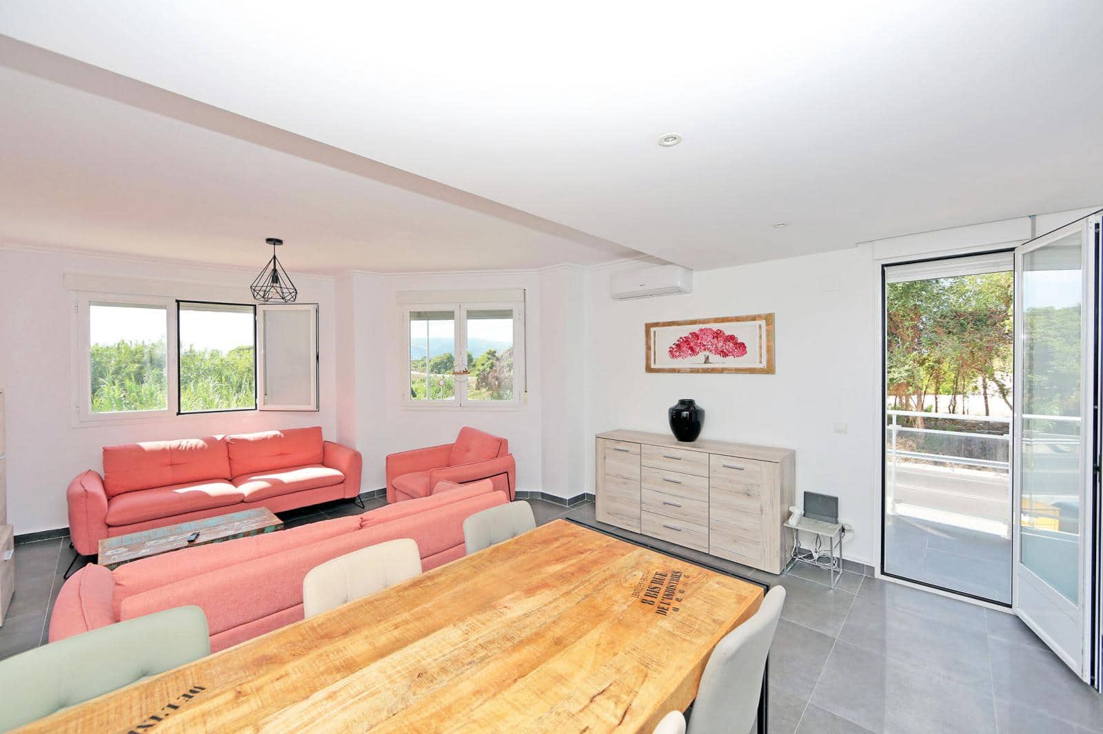 Chalet de 3 habitaciones en Guardamar de la Safor en venta con garaje - 295.000 € (Ref: 10054432)