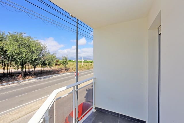 3 soverom Villa til salgs i Guardamar de la Safor med garasje - € 295 000 (Ref: 10054432)