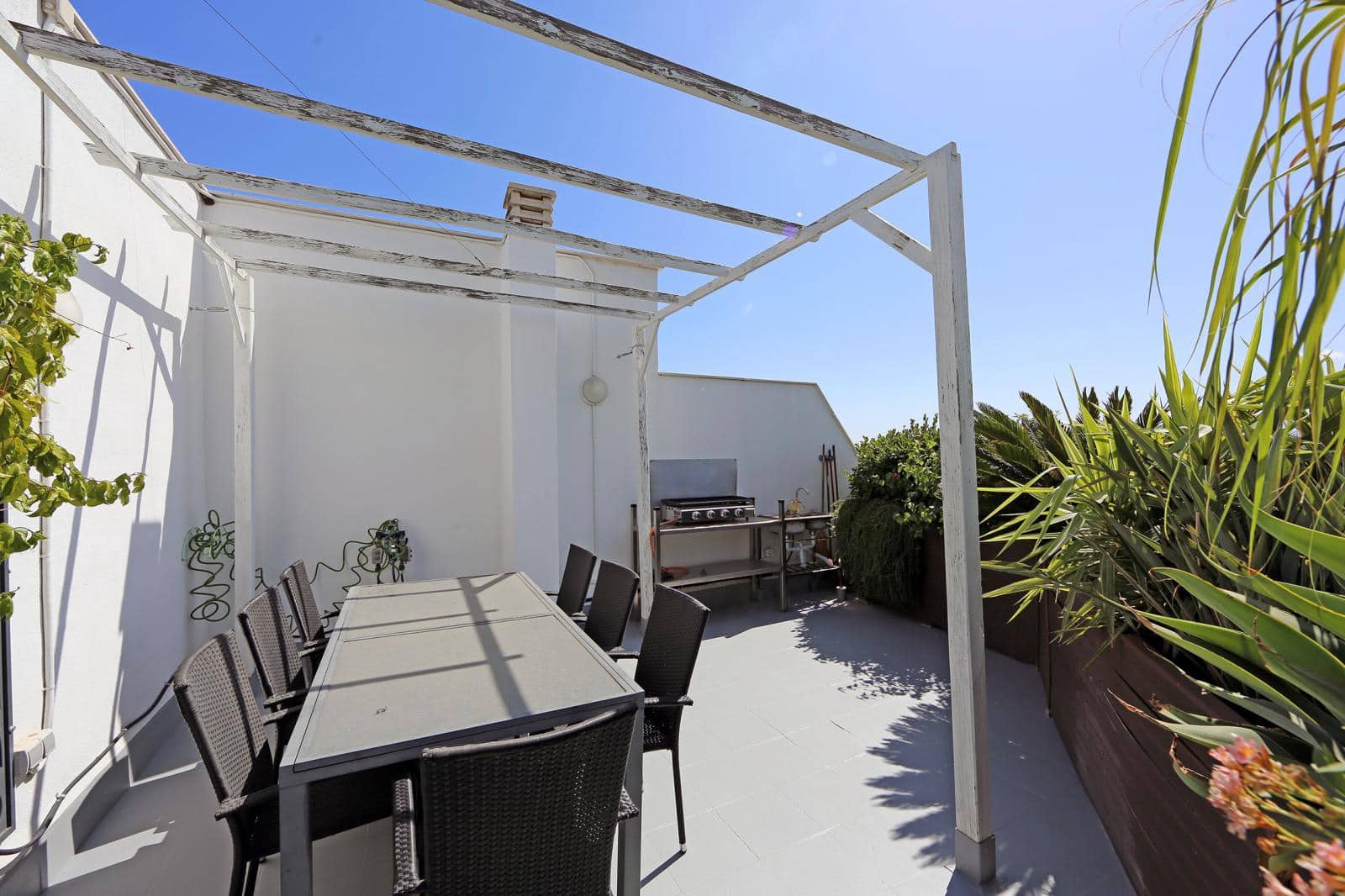 Chalet de 3 habitaciones en Guardamar de la Safor en venta con garaje - 295.000 € (Ref: 10054432)