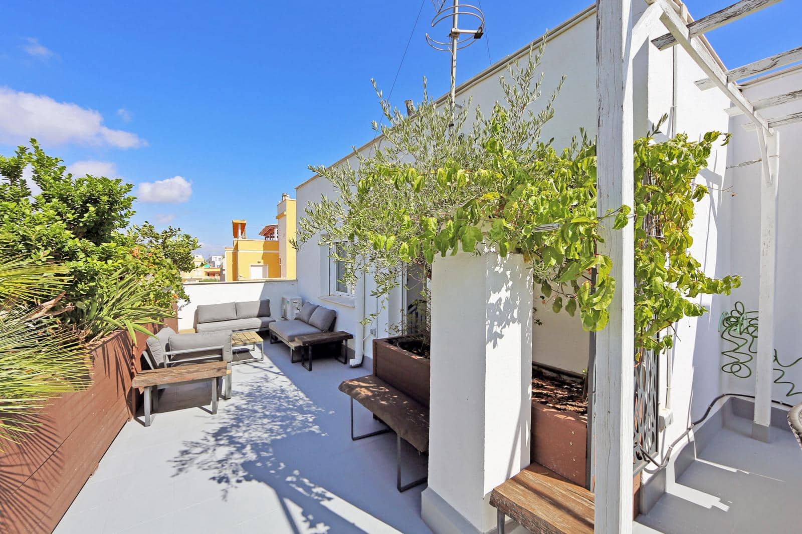 Chalet de 3 habitaciones en Guardamar de la Safor en venta con garaje - 295.000 € (Ref: 10054432)