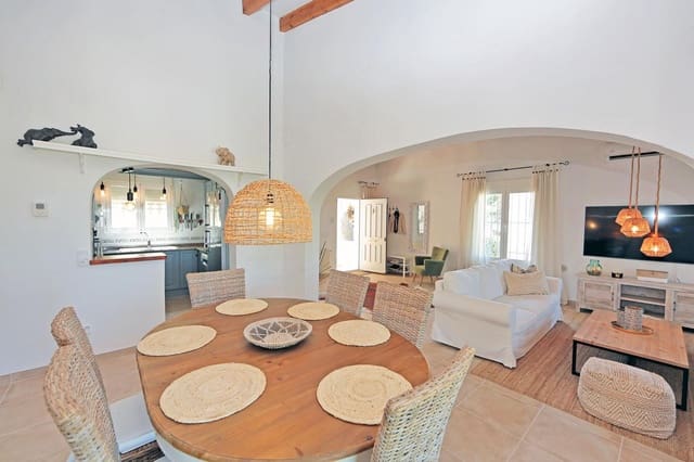 Chalet de 4 habitaciones en Dénia en venta con piscina garaje - 575.000 € (Ref: 10062322)