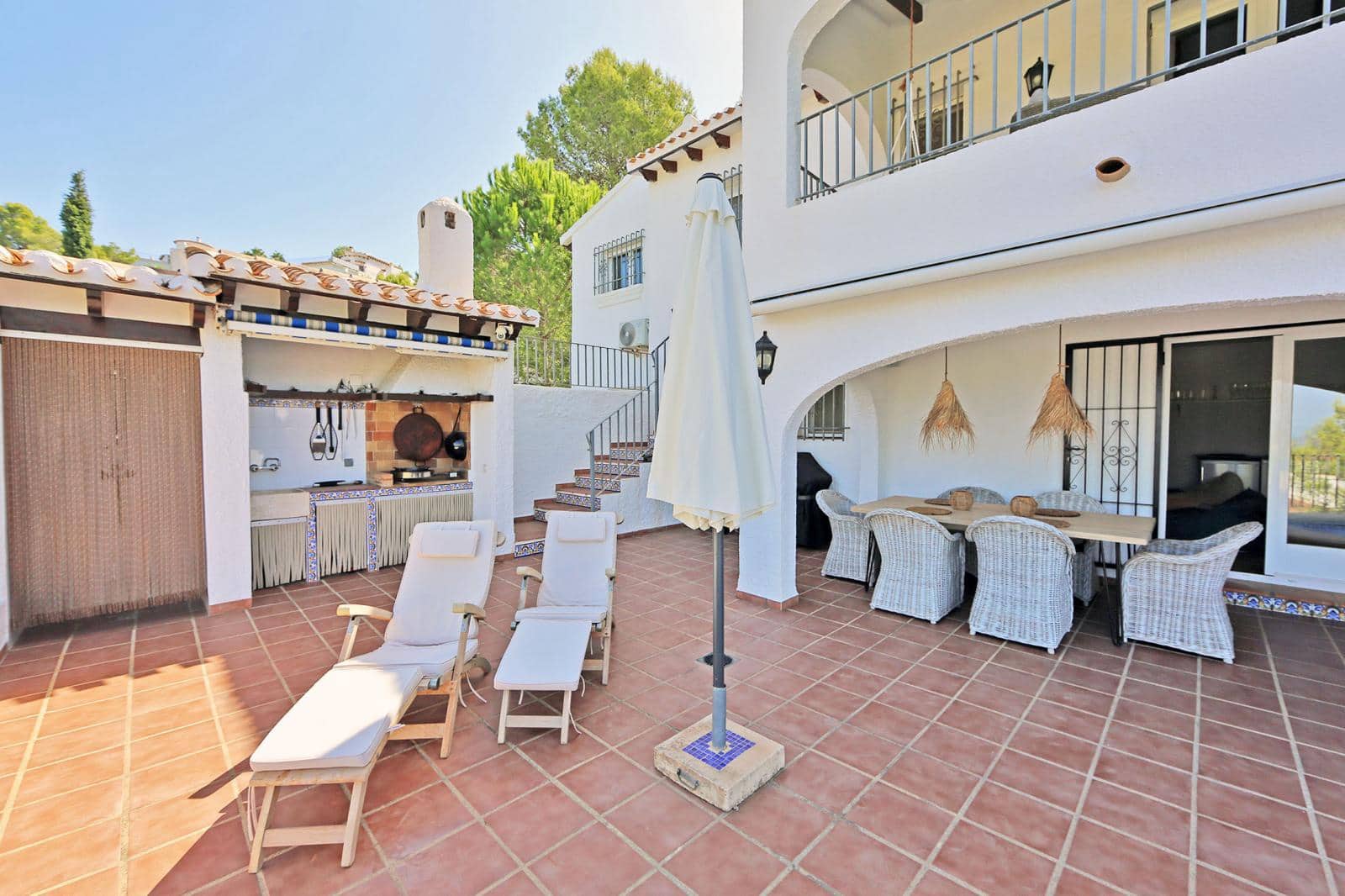4 slaapkamer Villa te koop in Denia met zwembad garage - € 575.000 (Ref: 10062322)