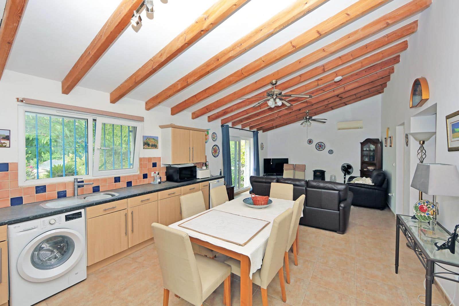 2 makuuhuone Maalaistalo myytävänä paikassa Pego mukana uima-altaan - 250 000 € (Ref: 10085221)
