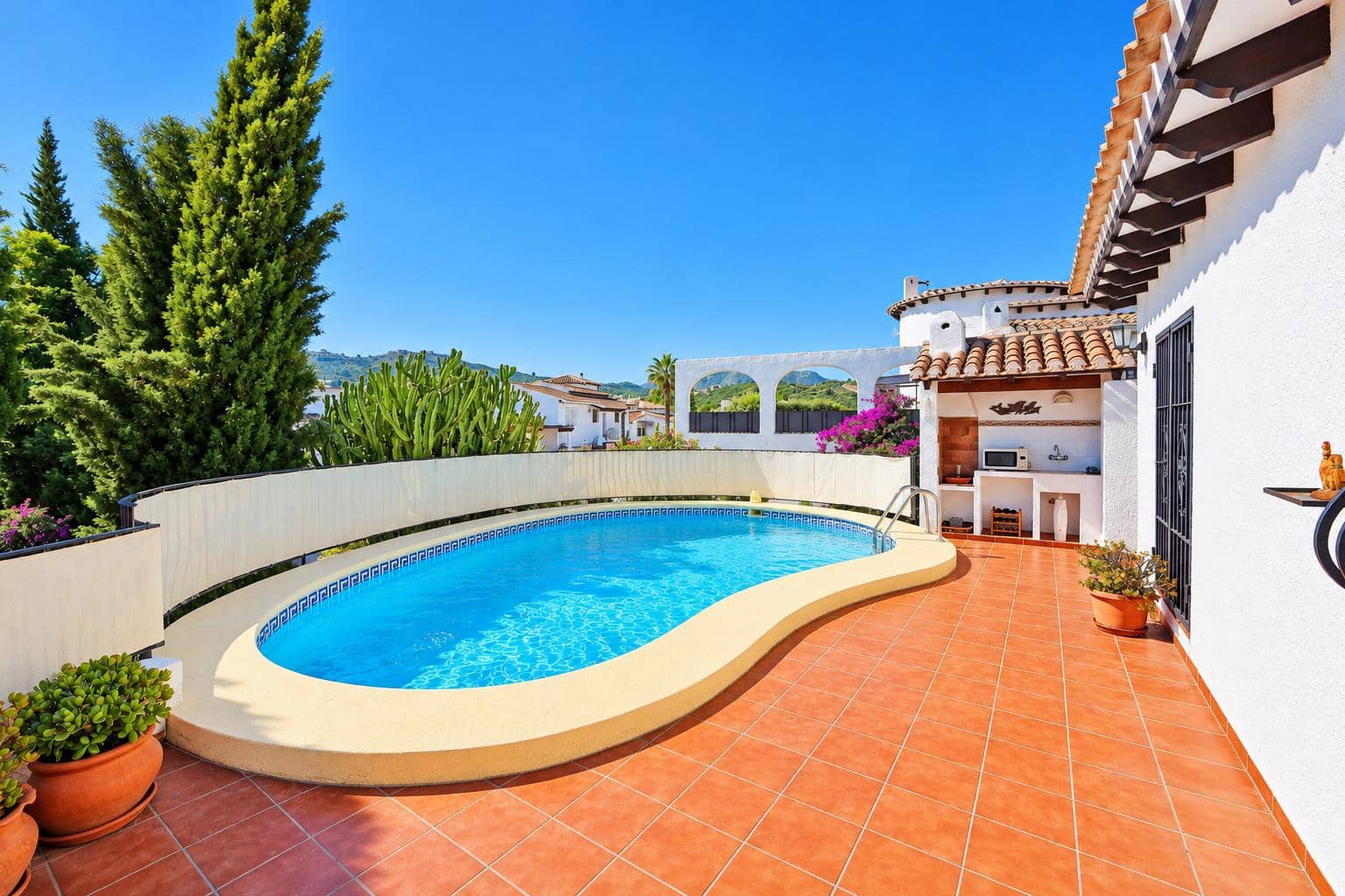 3 chambre Villa/Maison à vendre à Denia avec piscine garage - 380 000 € (Ref: 10113524)
