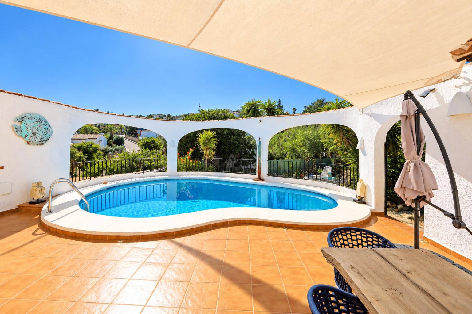 3 bedroom Villa for sale in Denia with pool garage - € 399,000 (Ref: 10117090)