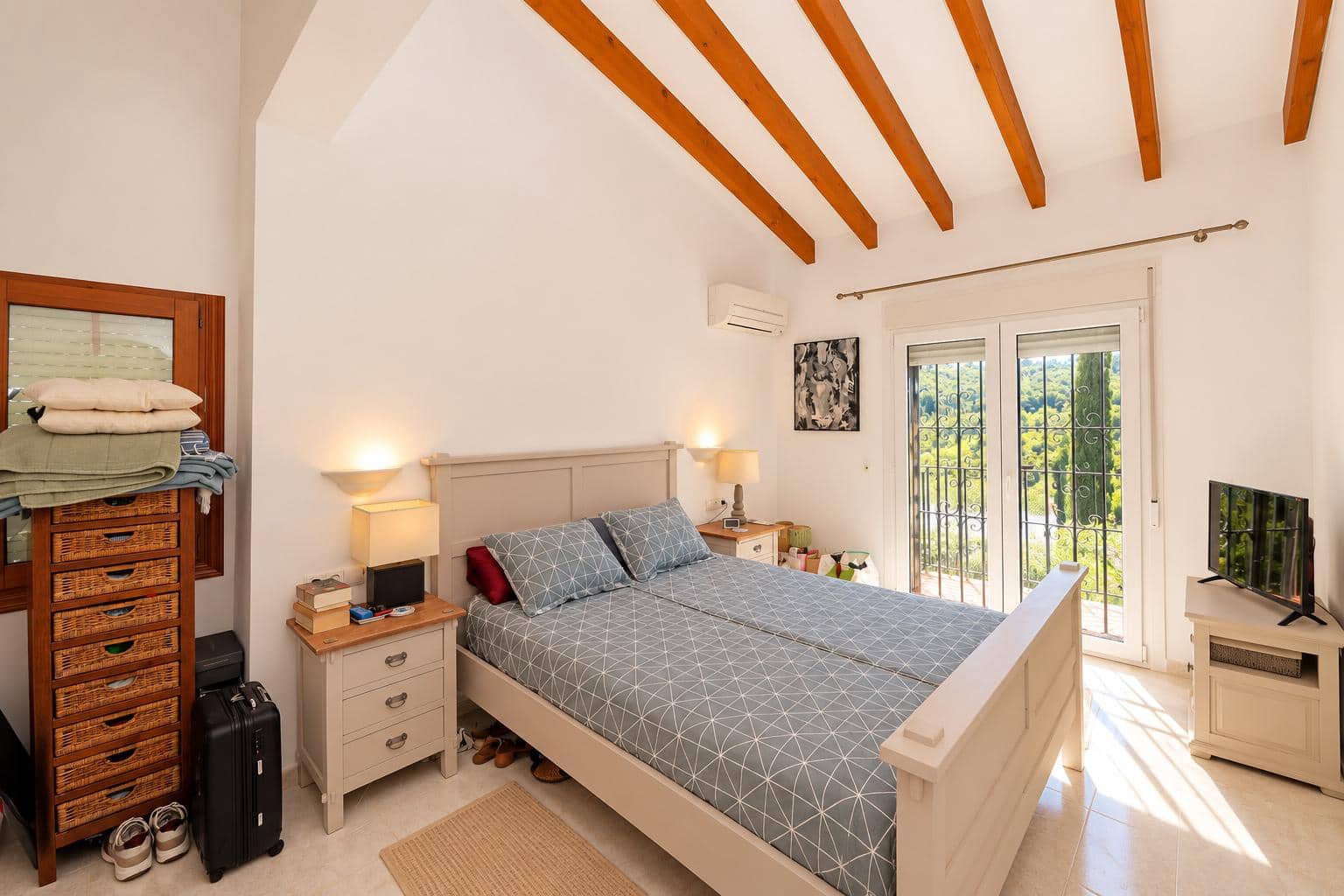 3 bedroom Villa for sale in Denia with pool garage - € 399,000 (Ref: 10117090)