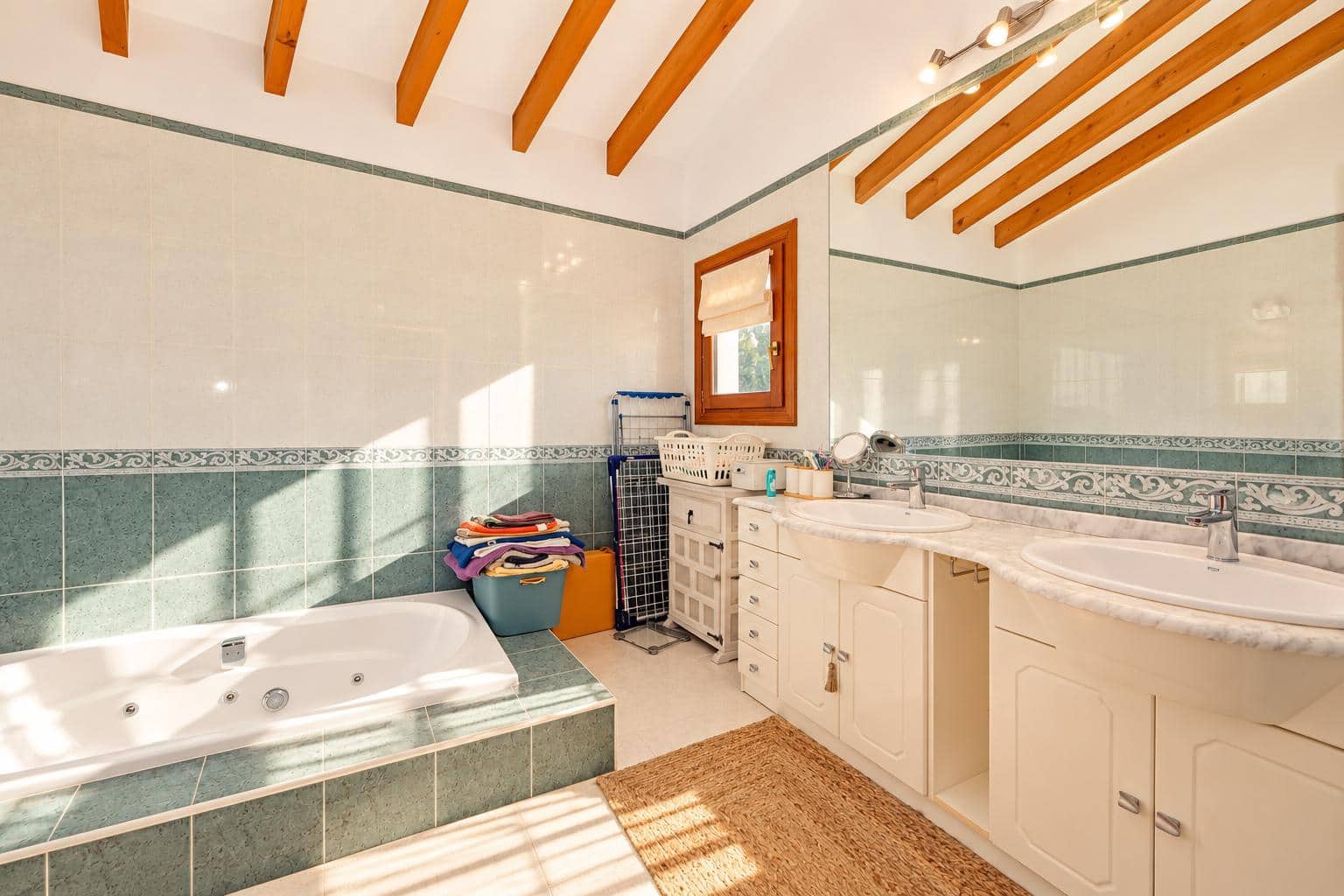 3 bedroom Villa for sale in Denia with pool garage - € 399,000 (Ref: 10117090)