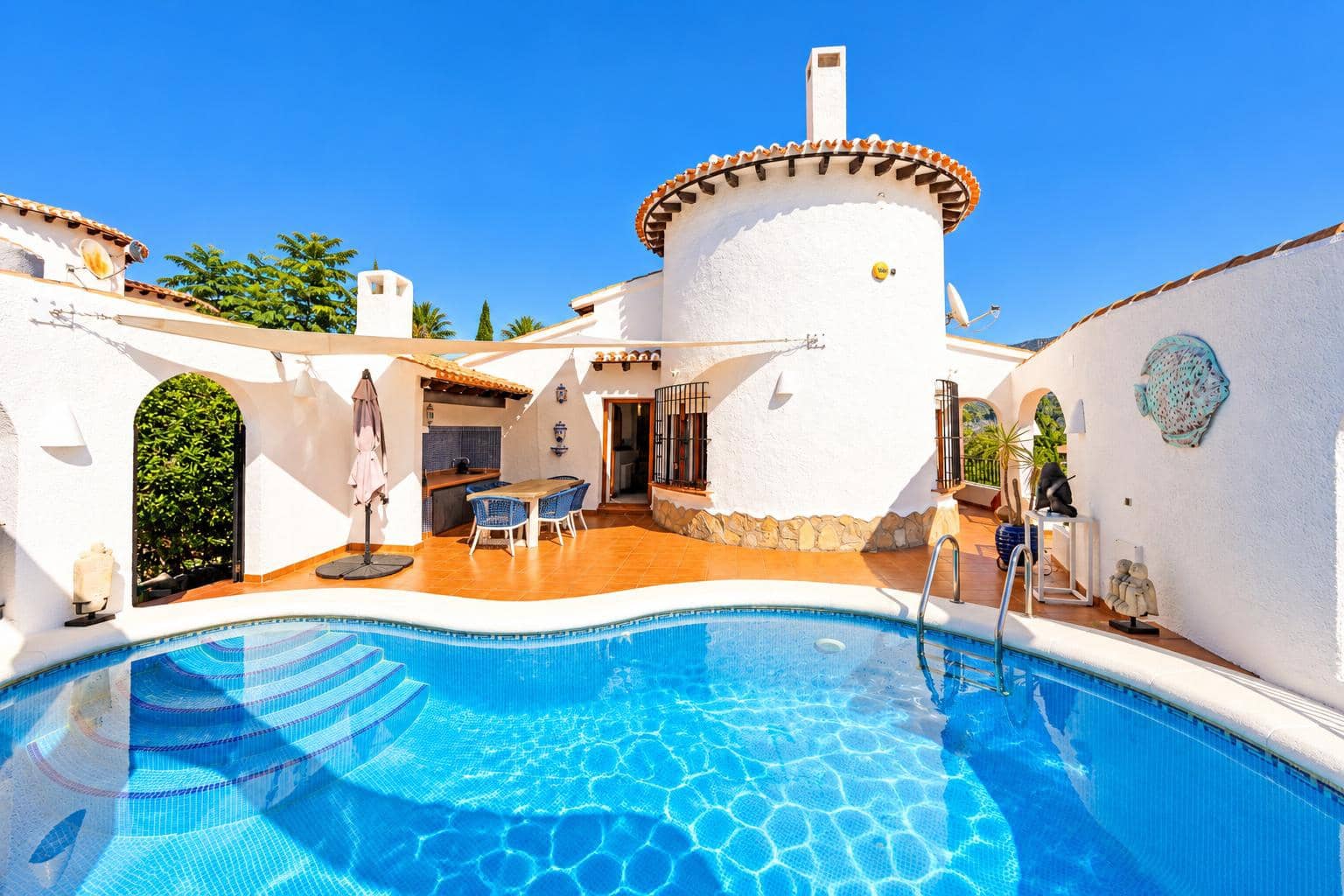 3 bedroom Villa for sale in Denia with pool garage - € 399,000 (Ref: 10117090)