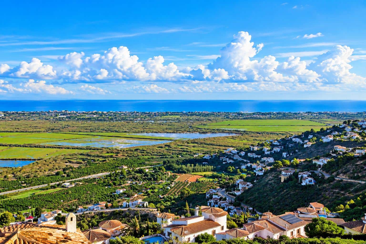 4 soveværelse Villa til salg i Denia med swimmingpool - € 550.000 (Ref: 10160252)