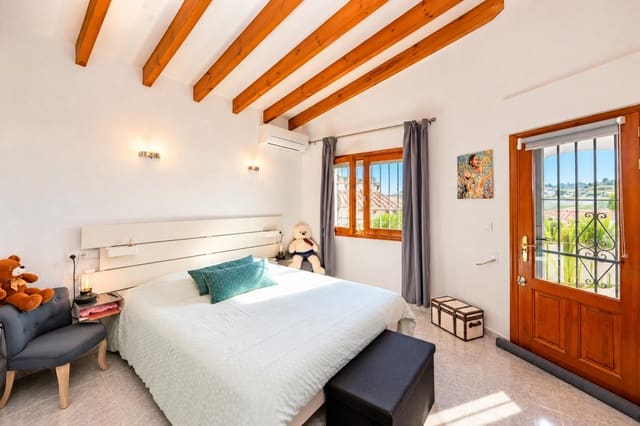 3 slaapkamer Villa te koop in Dénia met zwembad garage - € 420.000 (Ref: 10185445)