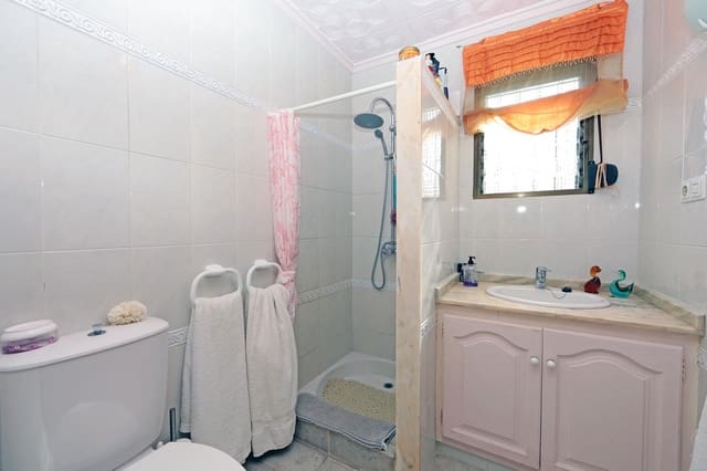 4 slaapkamer Villa te koop in Orba met zwembad - € 599.000 (Ref: 8534983)