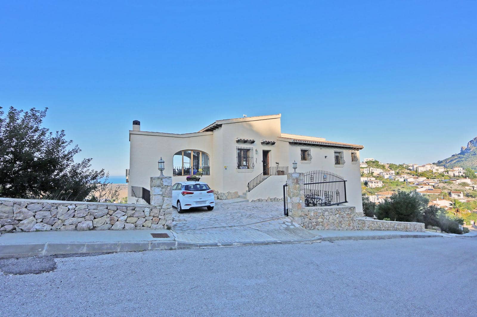 4 slaapkamer Villa te koop in Denia met zwembad - € 595.000 (Ref: 8787183)