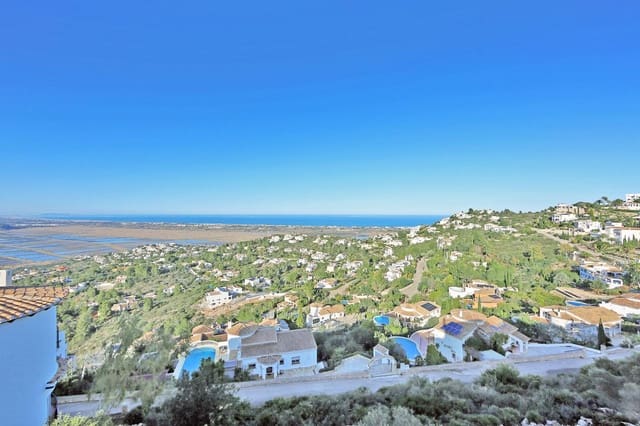 4 slaapkamer Villa te koop in Dénia met zwembad - € 595.000 (Ref: 8787183)