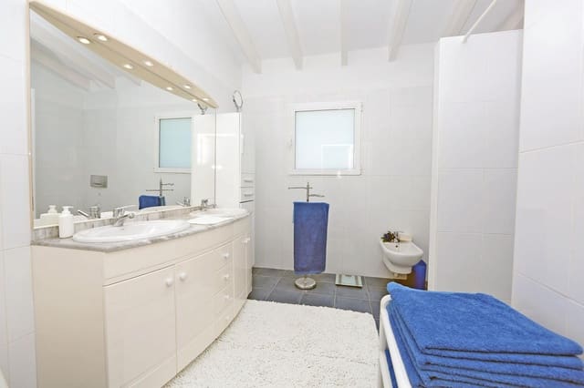 4 slaapkamer Villa te koop in Dénia met zwembad - € 599.000 (Ref: 8990200)