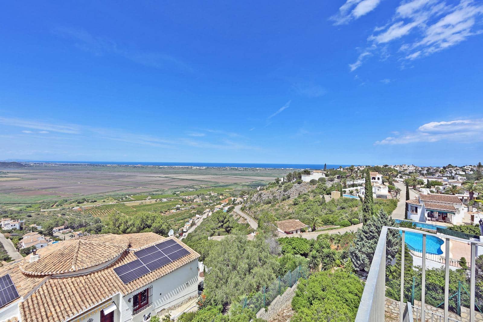 4 slaapkamer Villa te koop in Denia met zwembad - € 599.000 (Ref: 8990200)