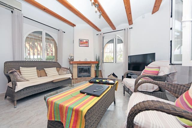 3 sypialnia Willa na sprzedaż w Las Marinas / Les Marines, Dénia z basenem garażem - 440 000 € (Ref: 9114496)