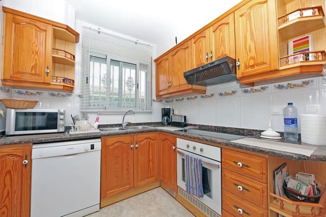 3 sypialnia Willa na sprzedaż w Las Marinas / Les Marines, Dénia z basenem garażem - 440 000 € (Ref: 9114496)