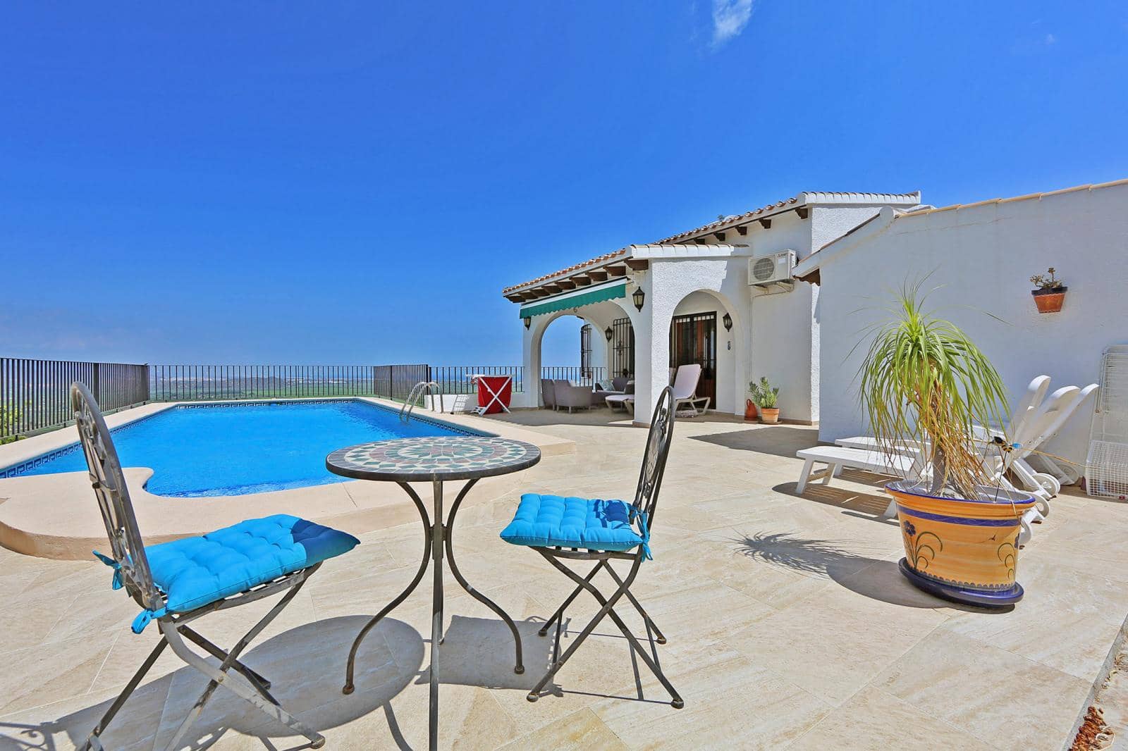 3 sovrum Villa till salu i Denia med pool - 429 000 € (Ref: 9168857)