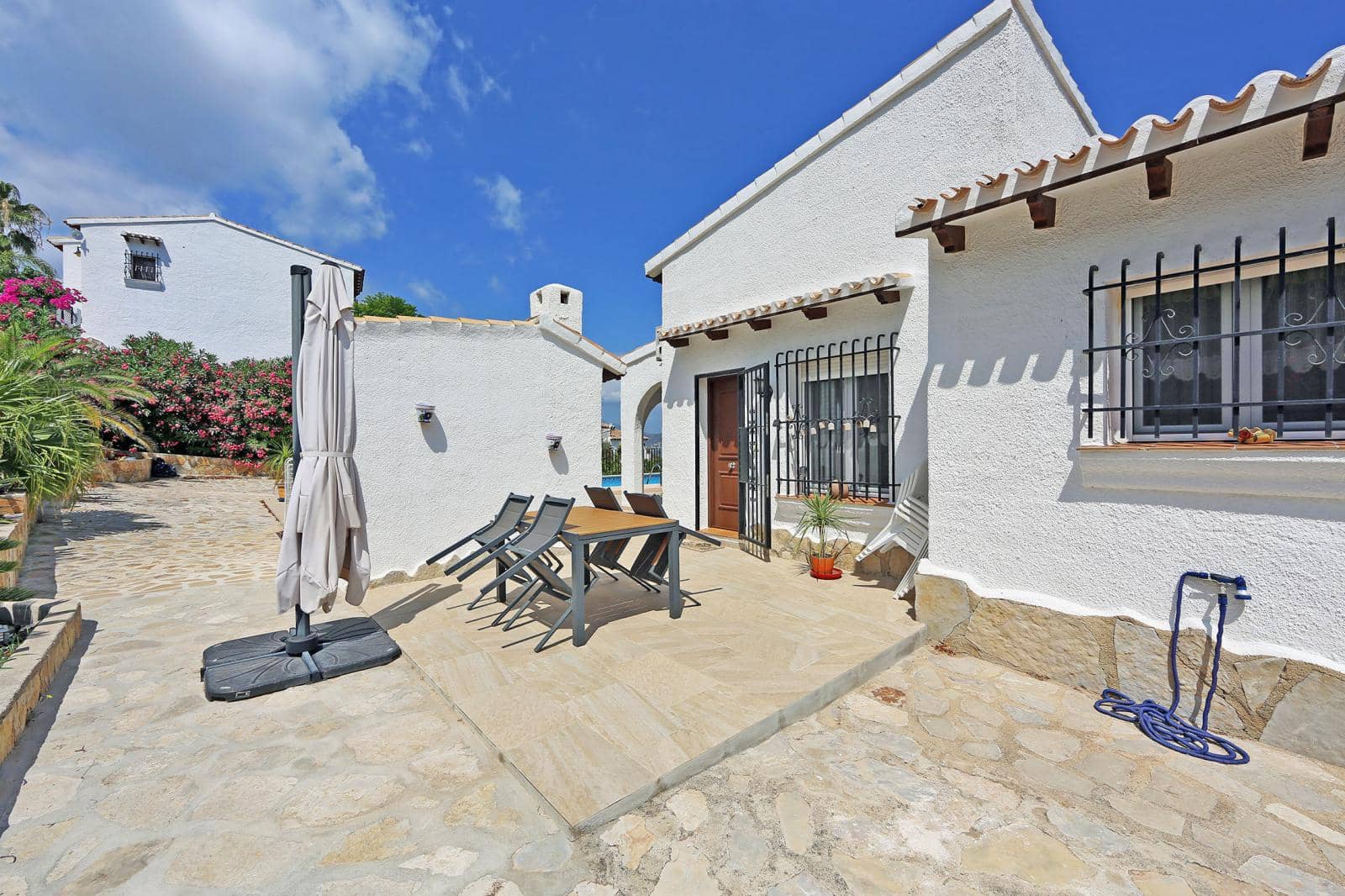 3 sovrum Villa till salu i Denia med pool - 429 000 € (Ref: 9168857)