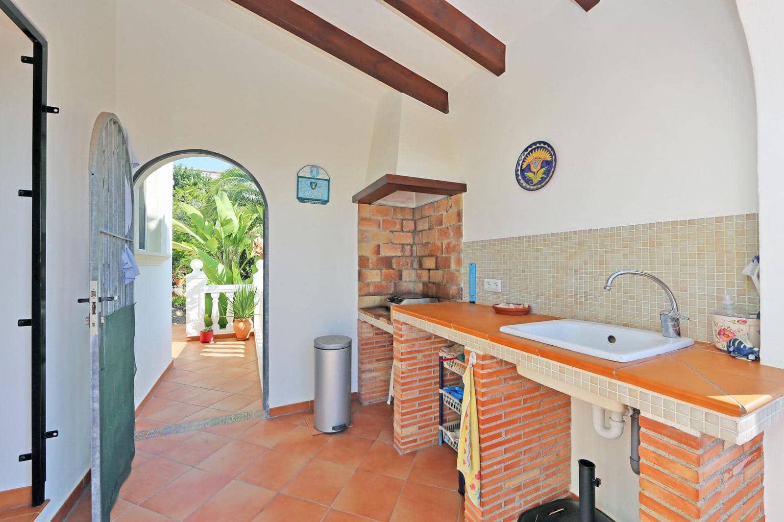 3 sovrum Villa till salu i Denia med pool garage - 550 000 € (Ref: 9205641)