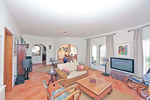 3 sovrum Villa till salu i Dénia med pool garage - 550 000 € (Ref: 9205641)