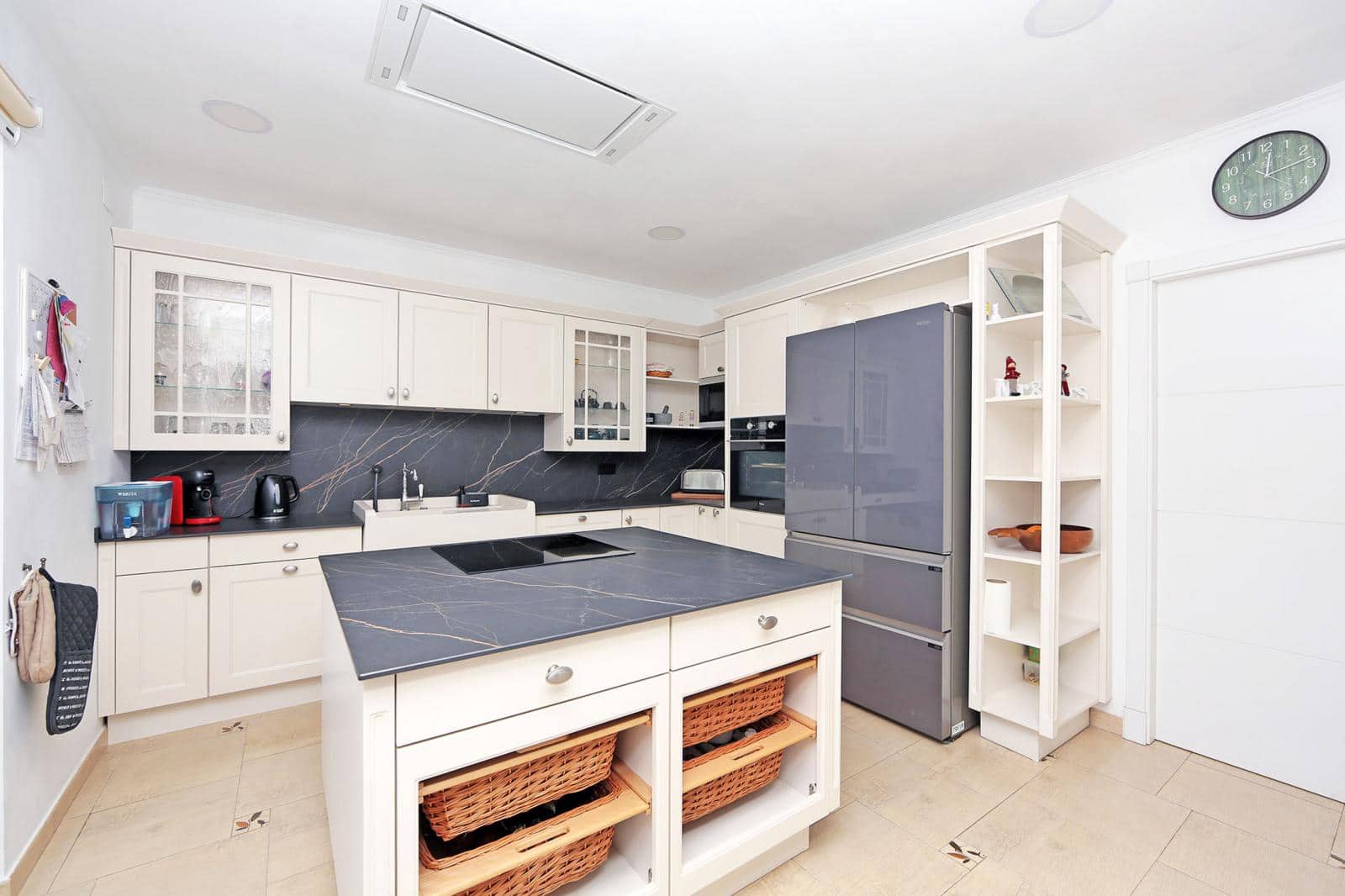 5 bedroom Villa for sale in Denia with pool garage - € 749,000 (Ref: 9288406)