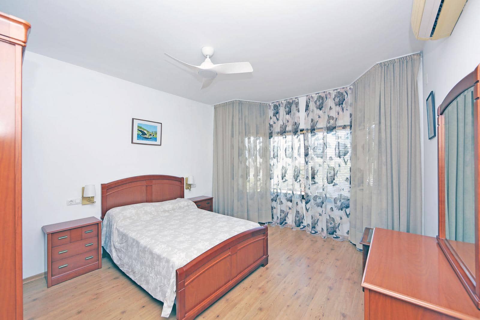 5 bedroom Villa for sale in Denia with pool garage - € 749,000 (Ref: 9288406)