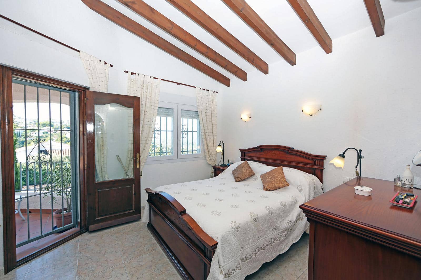 3 soveværelse Villa til salg i Denia med swimmingpool - € 449.000 (Ref: 9309027)