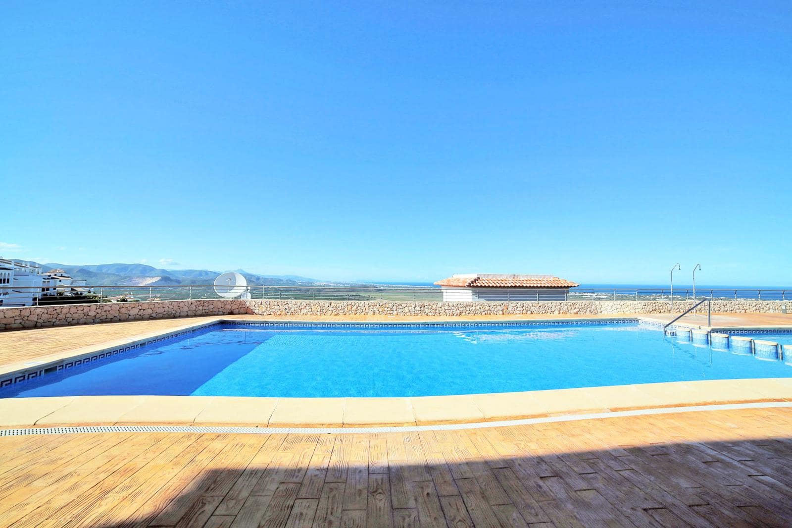 3 Zimmer Wohnung zu verkaufen in Denia mit Pool - 395.000 € (Ref: 9575166)