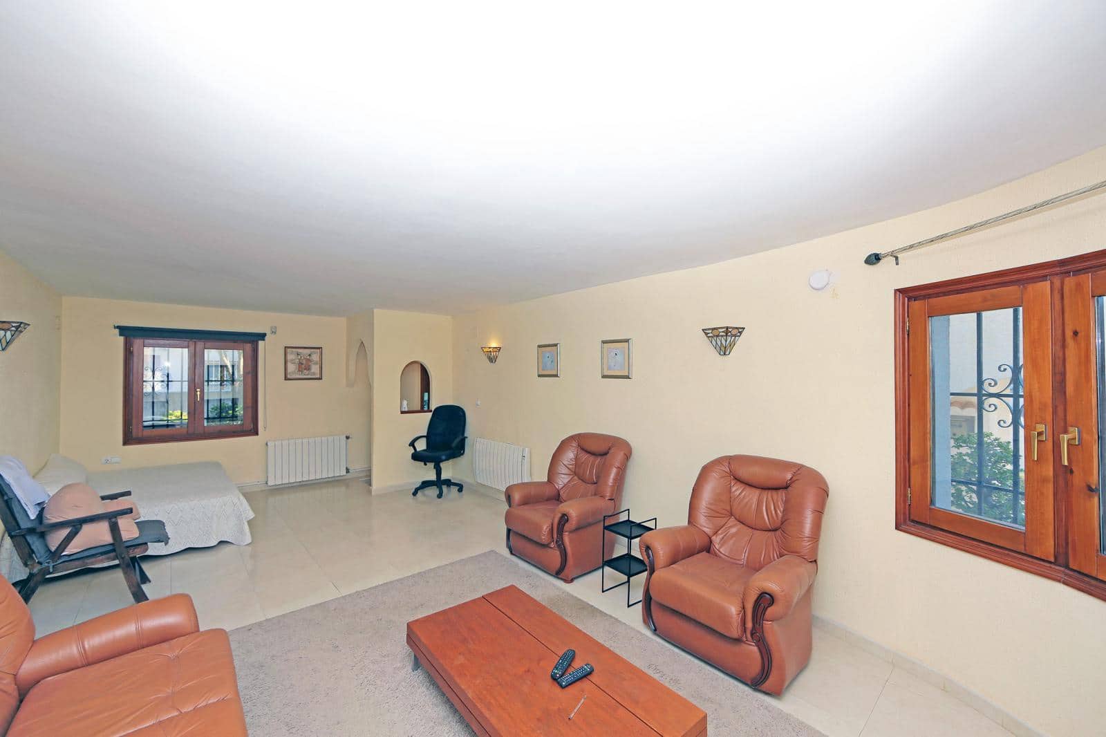 4 makuuhuone Huvila myytävänä paikassa Denia mukana uima-altaan 
autotalli - 520 000 € (Ref: 9581241)