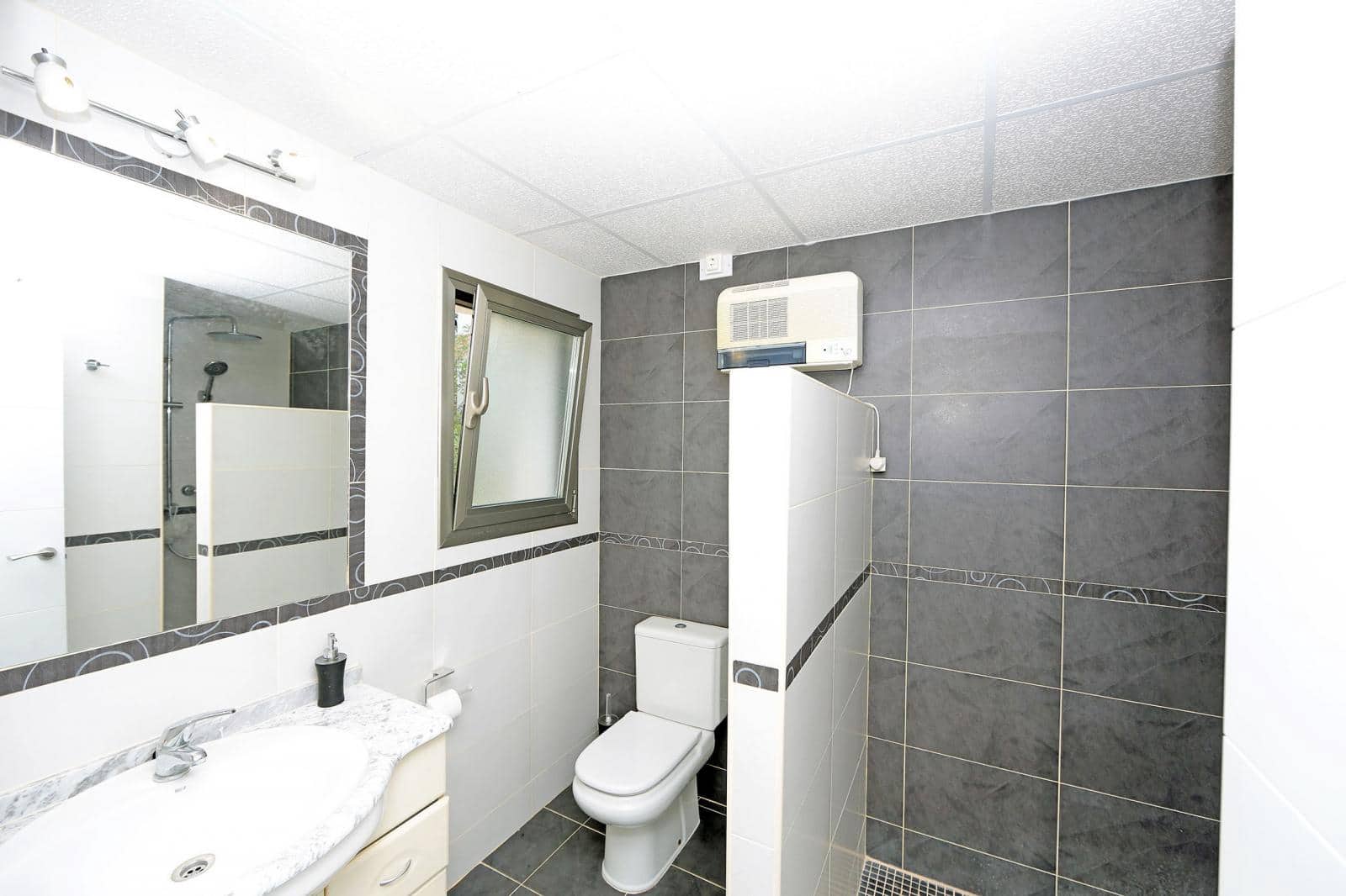 4 sovrum Villa till salu i Denia med pool - 600 000 € (Ref: 9645550)