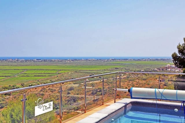 4 sovrum Villa till salu i Dénia med pool - 600 000 € (Ref: 9645550)