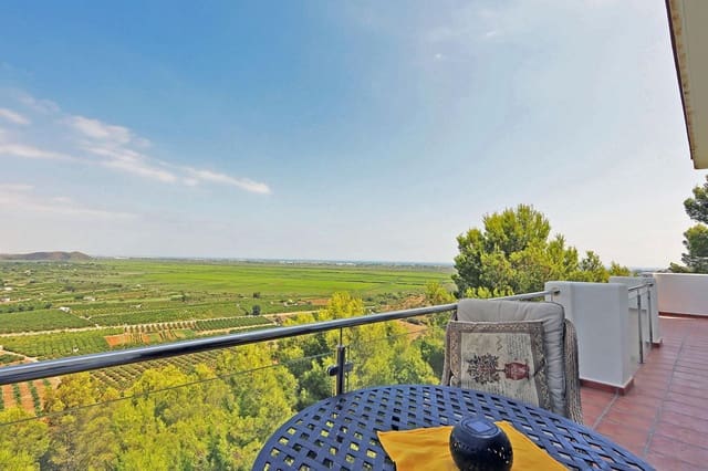 4 sovrum Villa till salu i Dénia med pool - 600 000 € (Ref: 9645550)