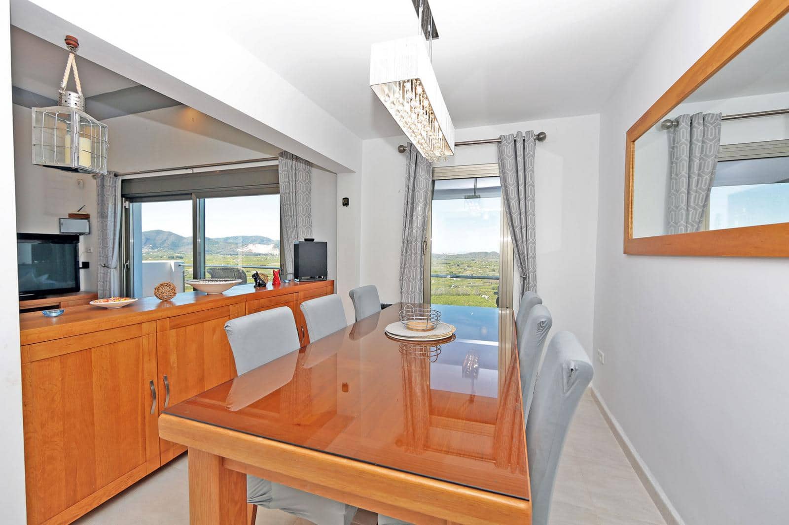4 bedroom Villa for sale in Denia with pool - € 600,000 (Ref: 9645550)