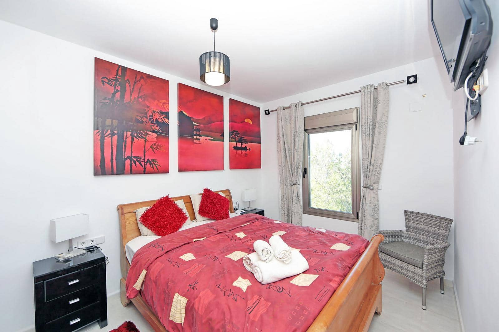 4 bedroom Villa for sale in Denia with pool - € 600,000 (Ref: 9645550)