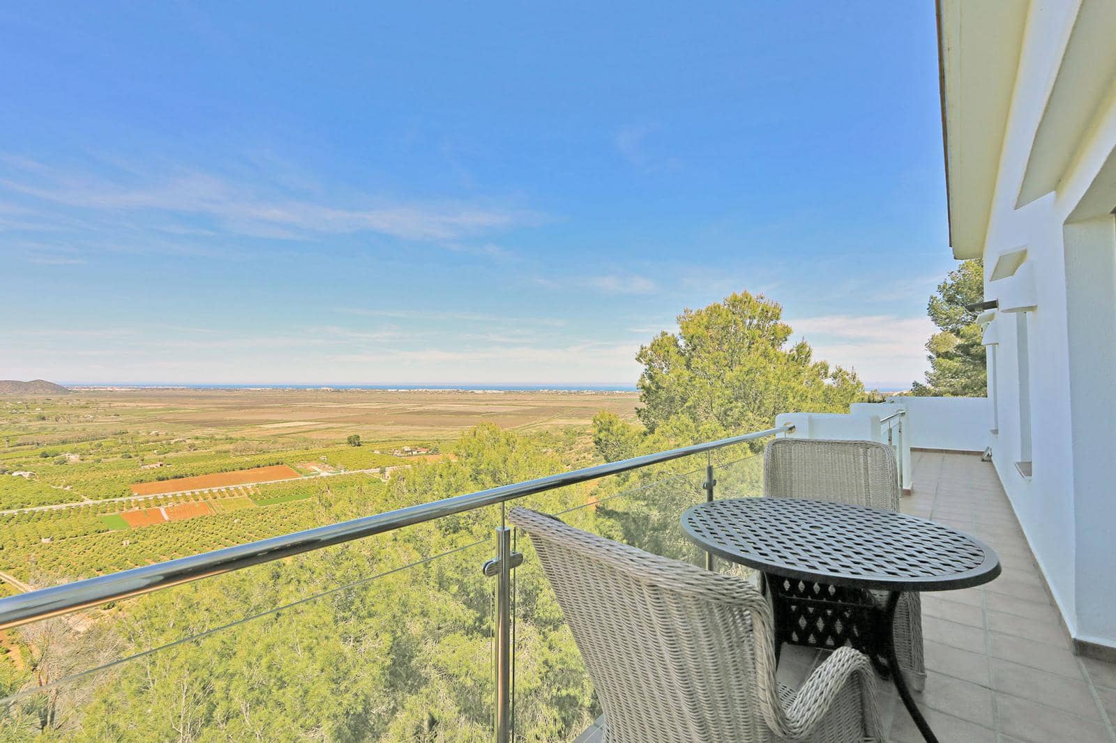 4 bedroom Villa for sale in Denia with pool - € 600,000 (Ref: 9645550)