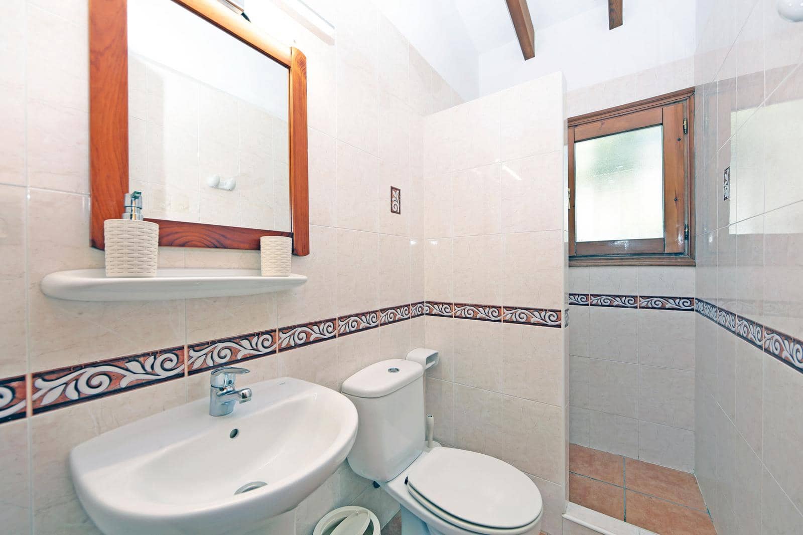 Chalet de 4 habitaciones en Dénia en venta con piscina - 349.000 € (Ref: 9656961)