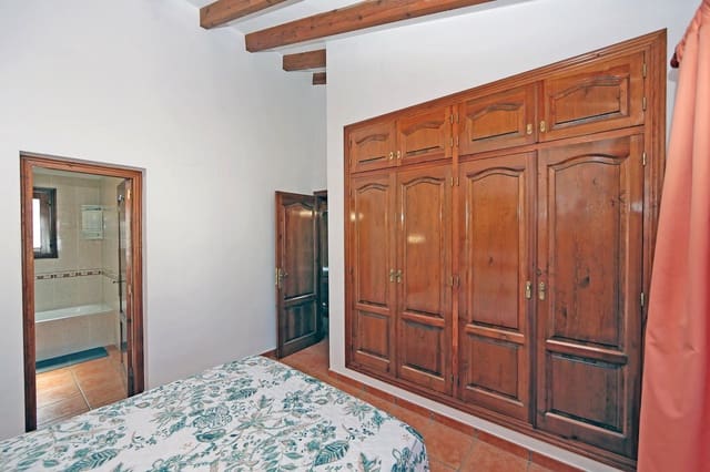 4 sovrum Villa till salu i Dénia med pool - 349 000 € (Ref: 9656961)