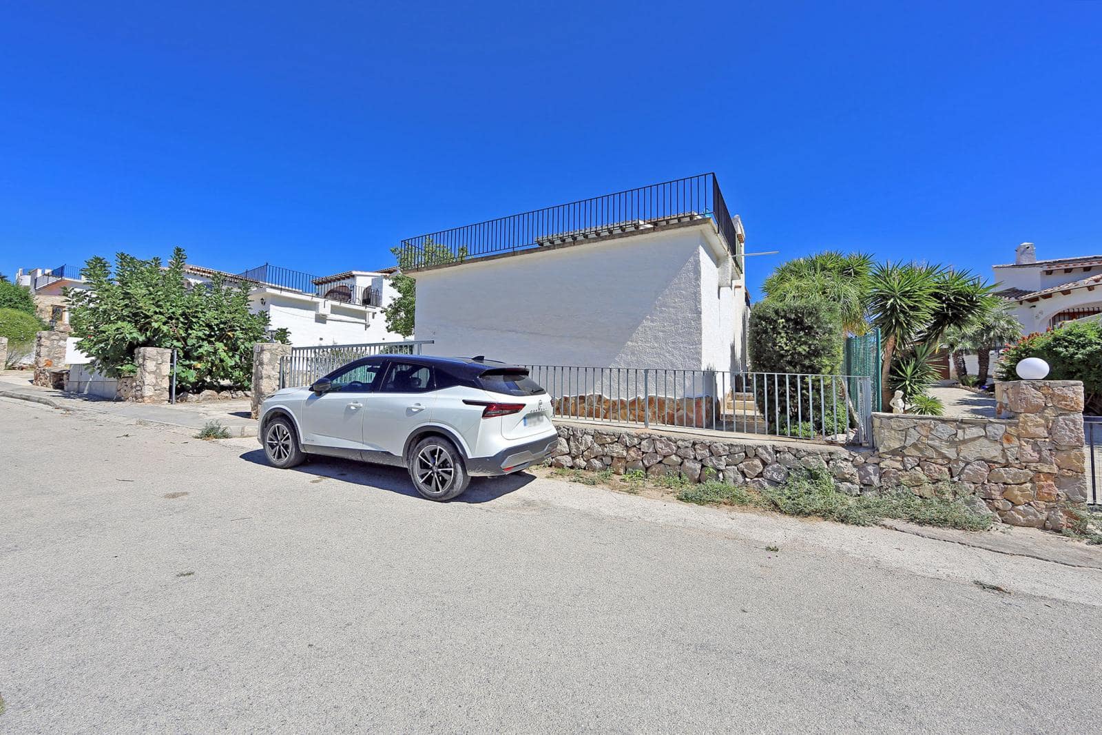 Chalet de 4 habitaciones en Dénia en venta con piscina - 349.000 € (Ref: 9656961)