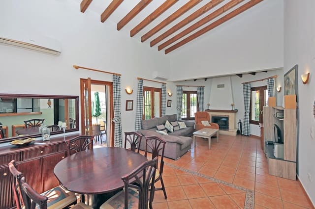 4 sovrum Villa till salu i Dénia med pool - 349 000 € (Ref: 9656961)