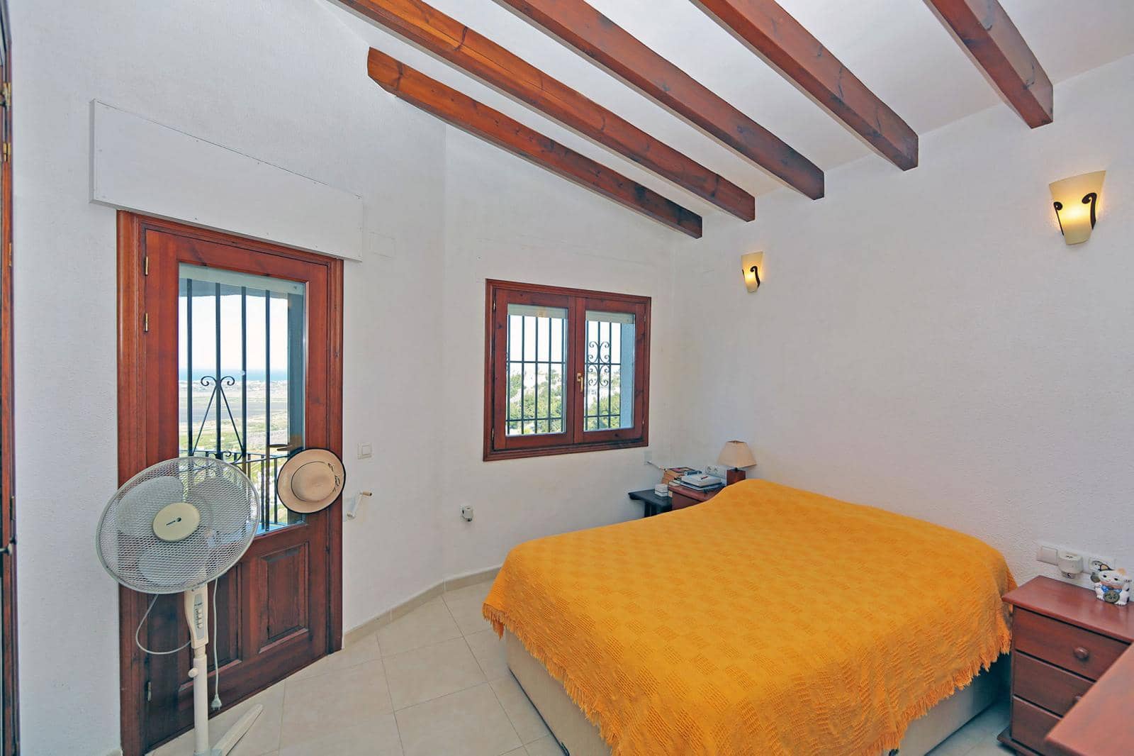 4 Zimmer Villa zu verkaufen in Denia mit Pool - 475.000 € (Ref: 9715338)